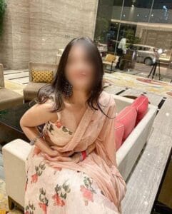 Housewife Escorts in Aerocity Delhi – Mature Call Girls Escort Service in Hotels